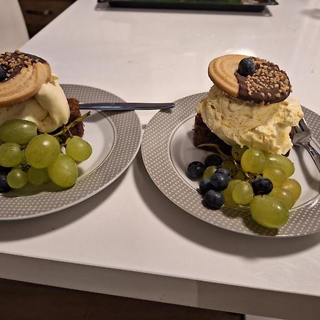 Vrlika Mare Bed & Breakfast エクステリア 写真