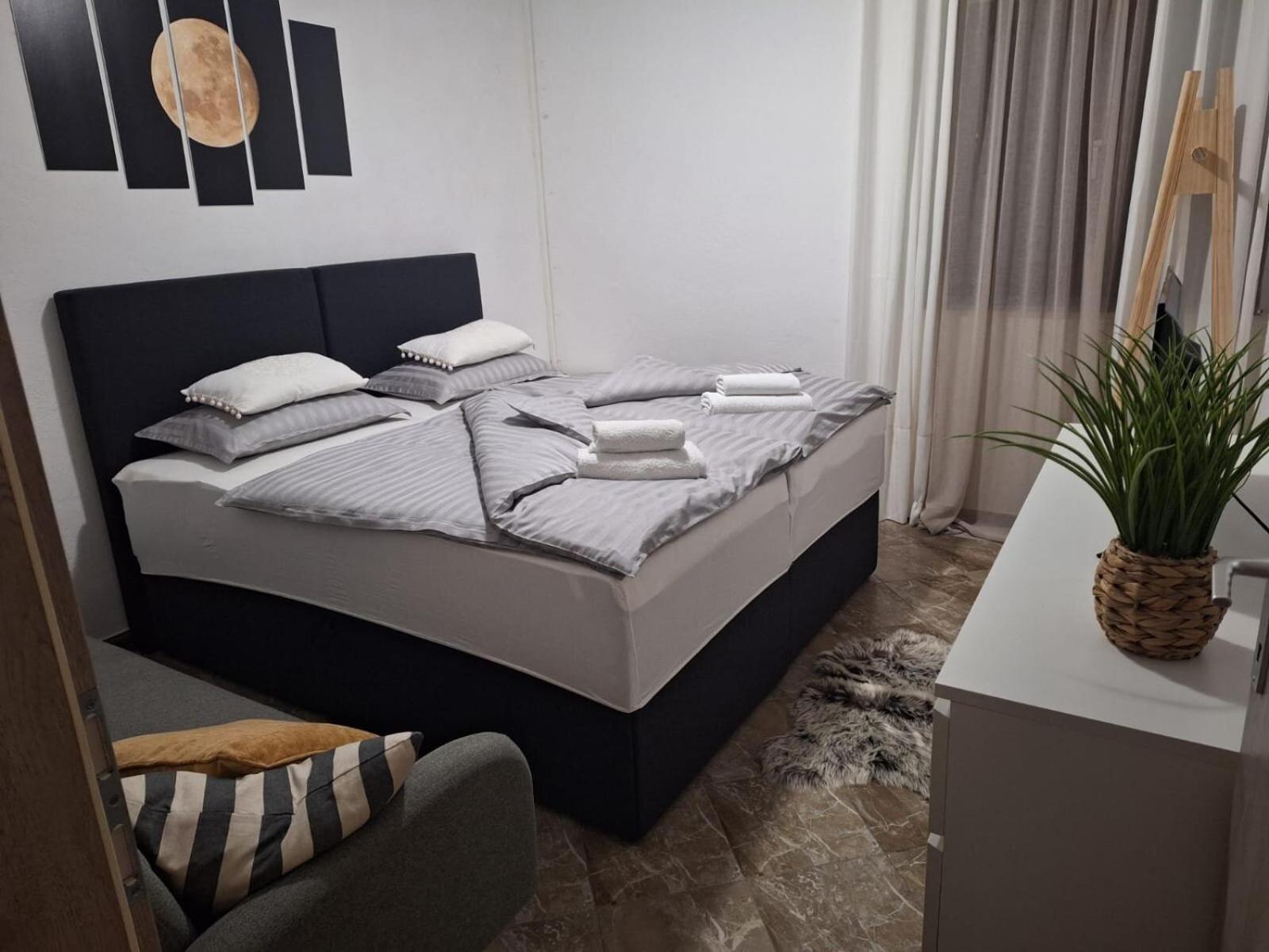 Vrlika Mare Bed & Breakfast エクステリア 写真